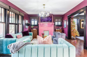 Minutes to Downtown, Walkable to Shopping & Dining